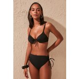 Trendyol Bikini spodnji del TBESS20BA0240/BLACK | Shoptok.si