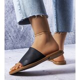 D/CEO White slides Ypsy | Shoptok.si
