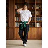 Sinsay Pamučna majica comfort fit s natpisom na leđima | shoptok.hr