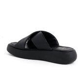 Scholl BOCA CROSS 24-CRNA PAPUCA | ePonuda.com