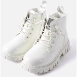 Big Star White lacquered ankle boots | ePonuda.com