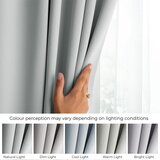 Restilo Svijetlo siva zatamnjujuća zavjesa 140x175 cm Eyelets – | shoptok.hr
