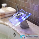  LED pipa za kopalnico EYN MF161 | Sodoben dizajn kopalniške armature s slapom Cene