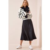  Skirt - Black - Midi Cene