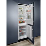 Electrolux vgradni hladilnik LNG7TE18S | Shoptok.si