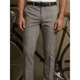 Sinsay Slim-fit chino hlače u kockicu s udjelom viskoze | shoptok.hr