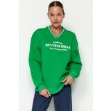 Trendyol Green Oversize/Wide Fit Knitwear Detailed with a tagline, Fleece Inside Knitted Sweatshirt Cene