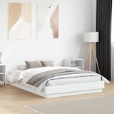 Maison Chic Posteljni okvir - Dvoposteljna postelja - Zakonska postelja bel 140x190 cm inženirski les-J9868, (21774480) | Shoptok.si