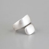  Široki glatki prsten, srebrne boje | shoptok.hr