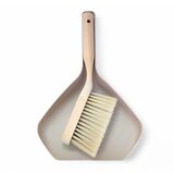 Livlig Smetišnica z leseno metlo - siva | Shoptok.si