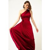 Lafaba Women's Red One-Shoulder Decollete Long Evening Dress. Cene