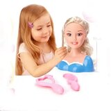 Magic Toys Česalna glava lutke z dolgimi svetlimi lasmi v dveh različnih oblekah in z dodatki | Shoptok.si