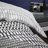 Catherine Lansfield Siva posteljina za bračni krevet/za produženi krevet 230x220 cm Larsson Geo – | shoptok.hr
