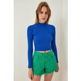 Happiness İstanbul Women's Vibrant Blue Ribbed Turtleneck Crop Knitted Blouse Cene