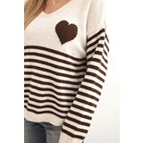 Kesi Włoski Women's striped sweater with heart, made of mohair and V-neck brown | Shoptok.si