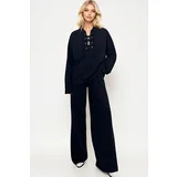 Trend Alaçatı Stili Women's Navy Blue Crew Neck Bird Eye Detailed Sweat and Double Pocket Pants Suit