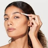 Tweezerman Studio Collection pinceta s poševno konico Platinum Silver 1 kos | Shoptok.si