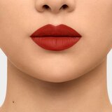 Burberry Kisses Liquid Matte mat tekući ruž za usne nijansa Fire Red 118 6 ml | shoptok.hr