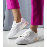 D/CEO White trainers Justar Cene