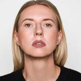 ZOEVA Velvet Love Matte Hyaluronic dugotrajni ruž za usne s mat efektom nijansa Zoe 3,9 g | shoptok.hr