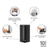 Brabantia Koš za odpadke s pedalom 12 L s plastičnim vložkom - mat črna | Shoptok.si