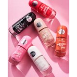 Essence Gel Nail Colour hitro sušeči in sijoči lak za nohte 8 ml odtenek 39 Lucky To Have Blue | Shoptok.si