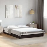 Maison Chic Posteljni okvir - Dvoposteljna postelja - Zakonska postelja črn 140x200 cm inženirski les-J13819, (21767424) | Shoptok.si