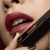 Yves Saint Laurent Rouge Pur Couture The Slim Velvet Radical mat ruž za usne nijansa 302 | shoptok.hr