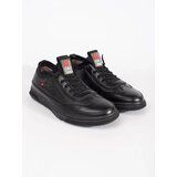 Shelvt Black Insulated Sports Shoes | Shoptok.si