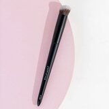 Brushworks precizna kosa četkica za nanošenje korektora no. 8