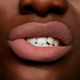 Mac powder kiss liquid šminka z mat učinkom tekoče rdečilo za ustnice šminka 5 ml odtenek 989 mull it over za ženske