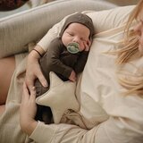 Mushie Lovey Crib Toy Star ninica Natural 1 kos | Shoptok.si