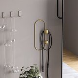 Kalune Design Kovinski stenski obešalnik v zlati barvi Dama – | Shoptok.si