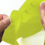 BBLÜV Käp silikonski ščitnik za umivanje las Lime 1 kos | Shoptok.si