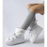 Gemre White insulated snow boots with an elastic band Oslavia | Shoptok.si
