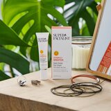 Super Facialist Vitamin C+ Brighten posvjetljujuća krema protiv podočnjaka 15 ml | shoptok.hr