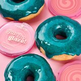 Essence Get The Glaze! Swirl Kremasto rumenilo 01 What A Yummy Twist! | Eponuda.com