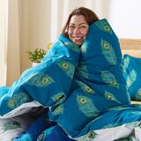 Their Nibs Bela/zelenomodra bombažna podaljšana posteljnina za zakonsko posteljo 230x220 cm Peacock Feather – | Shoptok.si