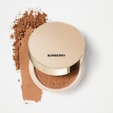 Burberry Beyond Wear Loose Powder matirajući puder u prahu nijansa Chestnut 004 20 g | shoptok.hr