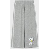 Sinsay Wide leg hlače s dodatkom viskoze i čipkom sa strane Snoopy | shoptok.hr