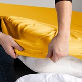 DecoKing Plahta s gumom Amber 140-160x200 cm, žuta Slike
