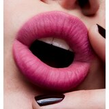 Mac powder kiss šminka z mat učinkom klasično rdečilo za ustnice šminka 3 g odtenek 920 velvet punch za ženske | Shoptok.si