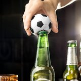  nogometni odpirač za steklenice s "gooooooool!" zvokom in magnetom - fantovščina | Shoptok.si