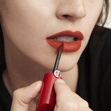 Armani Lip Maestro Satin mat vlažilna tekoča šminka odtenek 04 Live Concert 6.5 ml | Shoptok.si
