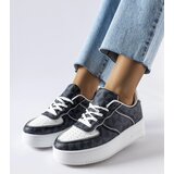 Gemre Black sneakers adorned with the Sands monogram | shoptok.hr