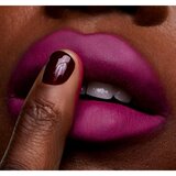Mac powder kiss šminka z mat učinkom klasično rdečilo za ustnice šminka 3 g odtenek 920 velvet punch za ženske | Shoptok.si
