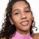 Essence Blur Soufflé tonirani balzam za ustnice z mat učinkom odtenek 04 Nude Mauve 3 g | Shoptok.si