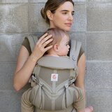 Ergobaby Omni Classic Mesh nosiljka, Soft Olive Slike