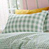 Catherine Lansfield Zelena podaljšana posteljnina za zakonsko posteljo iz krepa 230x220 cm Seersucker Gingham Check – | Shoptok.si