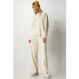  Women's Cream Knitwear Sweater Pants Suit Cene